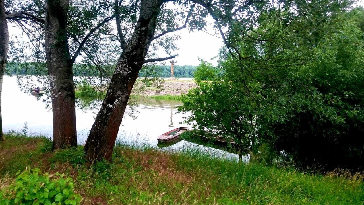 Tassi Halaszcsarda-karasz Haz
